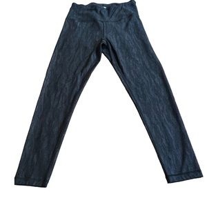 Kirkland signature work out high rise cropped leggings XL